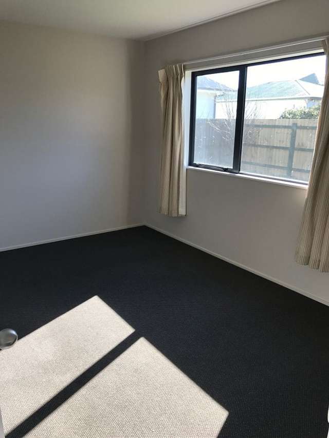 15A Kaplan Avenue Islington_2