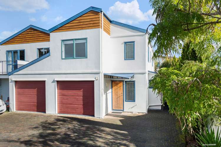 12/71 Fernhill Way Oteha_12