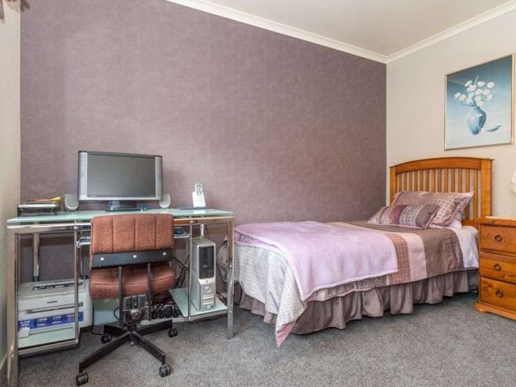 112 Long Melford Road Awapuni_11