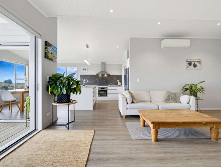 912A Papamoa Beach Road Papamoa Beach_10
