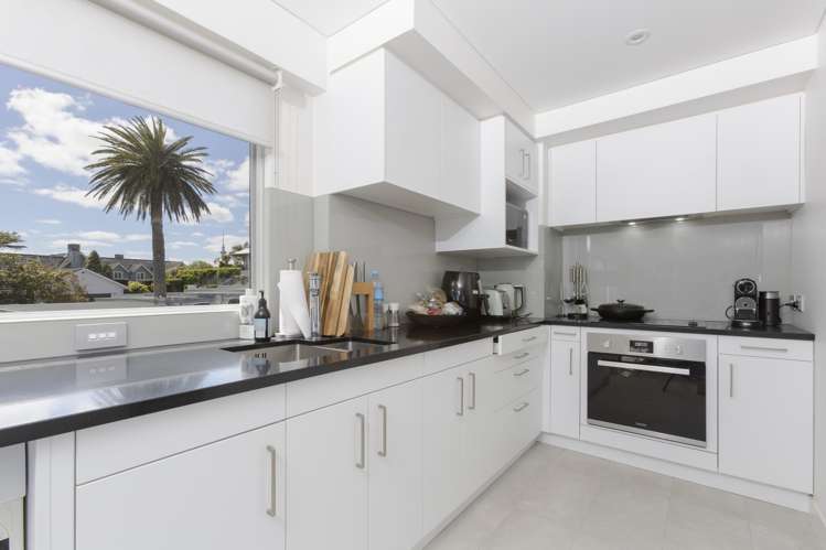 6/69 Hamilton Road Herne Bay_3