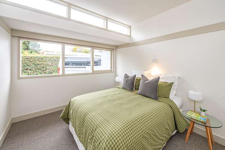 8b Brassey Road Saint Johns Hill_15