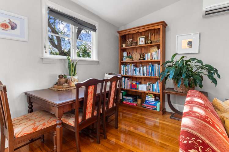579 Hereford Street_5
