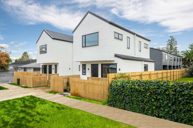 MODERN COMFORT AWAITS IN MANGERE EAST