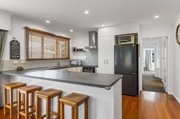 135 Brecon Road Stratford_13