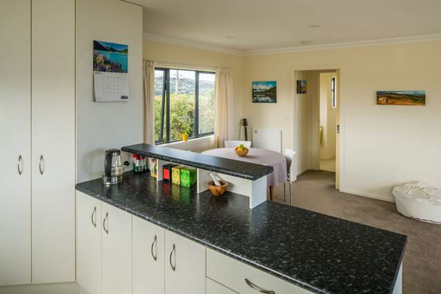 13a Walker Avenue Paremata_3