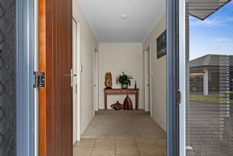 3 Merlot Drive Greenmeadows_3