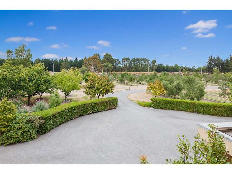 8 Clearwater Avenue Northwood_17