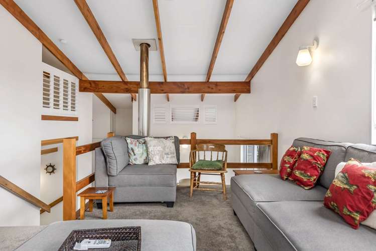 3a Wharewaka Road Wharewaka_7