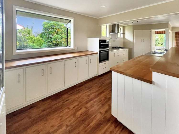 64 Chesham Avenue Waipahihi_18