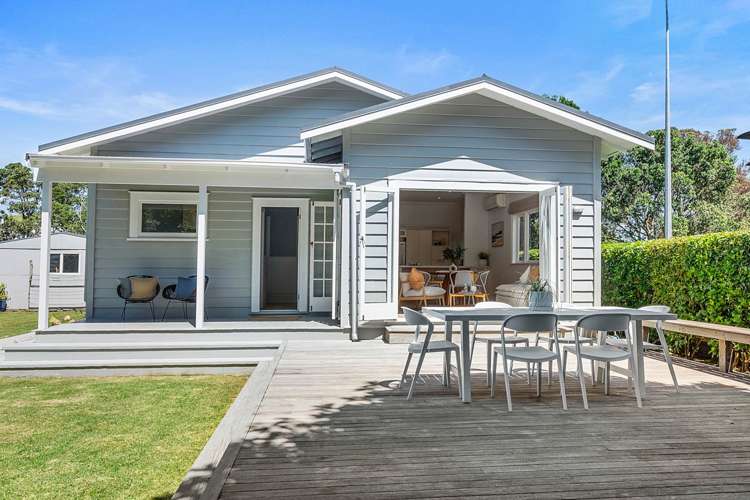 6 Tui Street Devonport_24