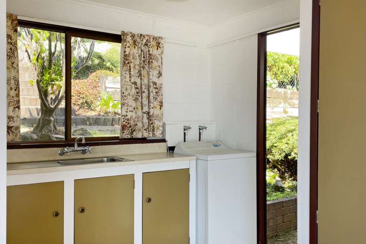 14 Pine Grove Tairua_49