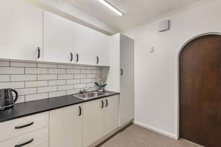 130 Smart Road Glen Avon_12