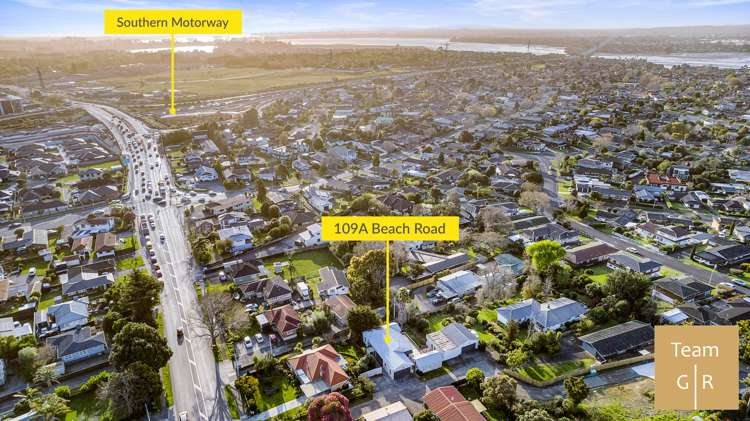 2/109 Beach Road Pahurehure_21