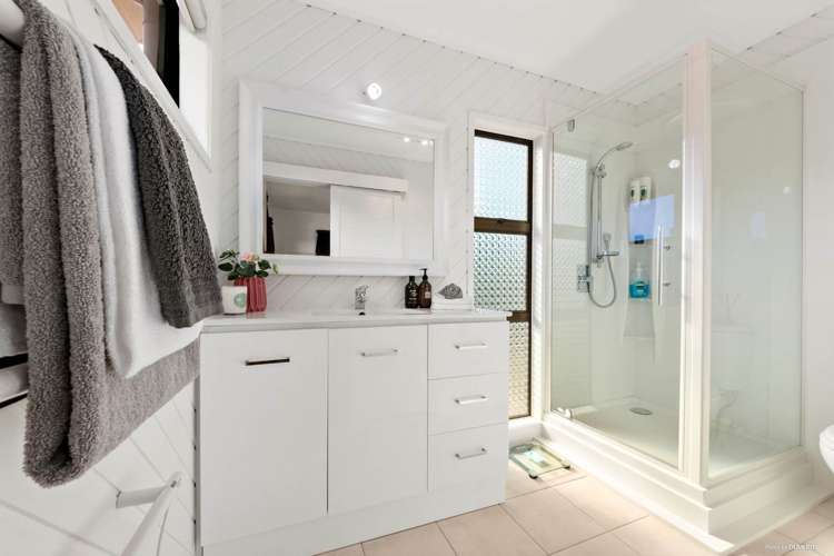 8 Wanganella Place Lynfield_13