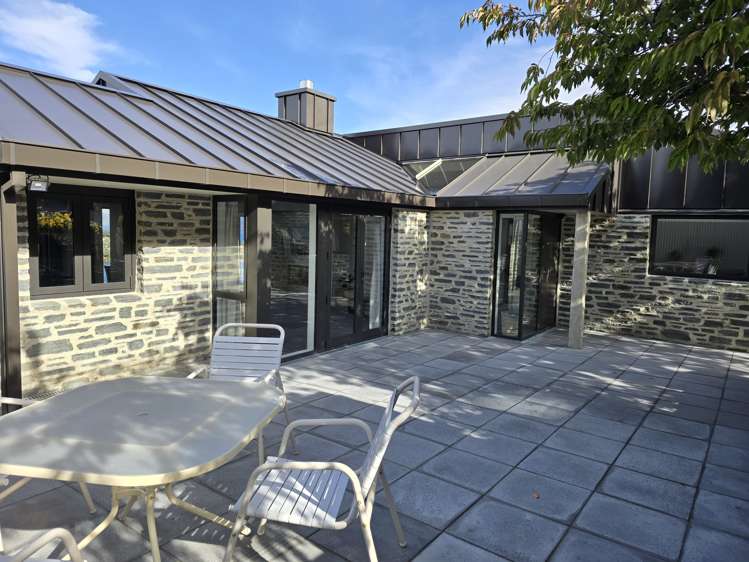 3 Sunrise Lane Queenstown_16