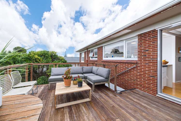 14 Montmere Avenue Te Atatu Peninsula_14