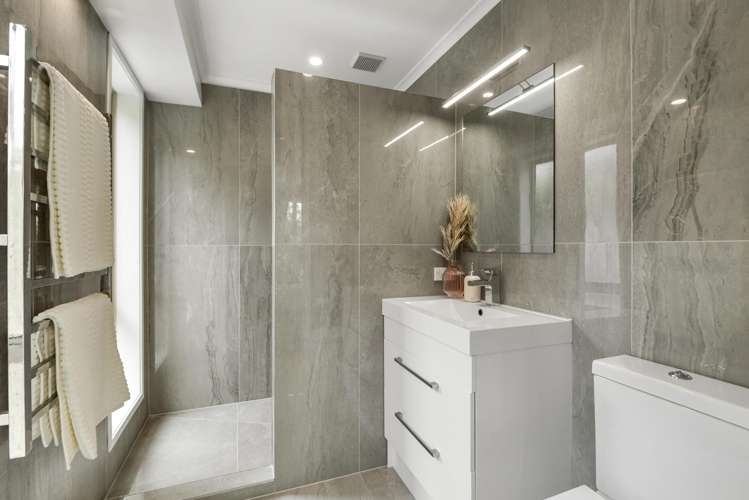 15 Rangi Avenue Schnapper Rock_21