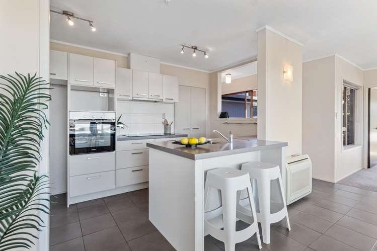 2/4 Cotton Street Saint Johns_1