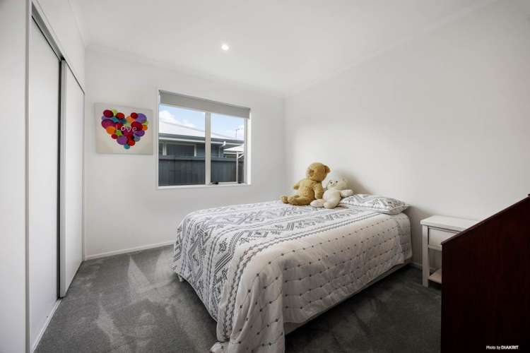 9 Taikura Avenue Red Beach_9