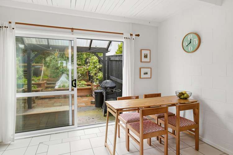 116 Akaroa Drive Maupuia_1