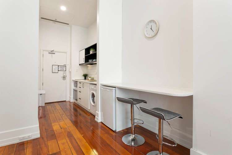 717/35 Hobson Street Auckland Central_16