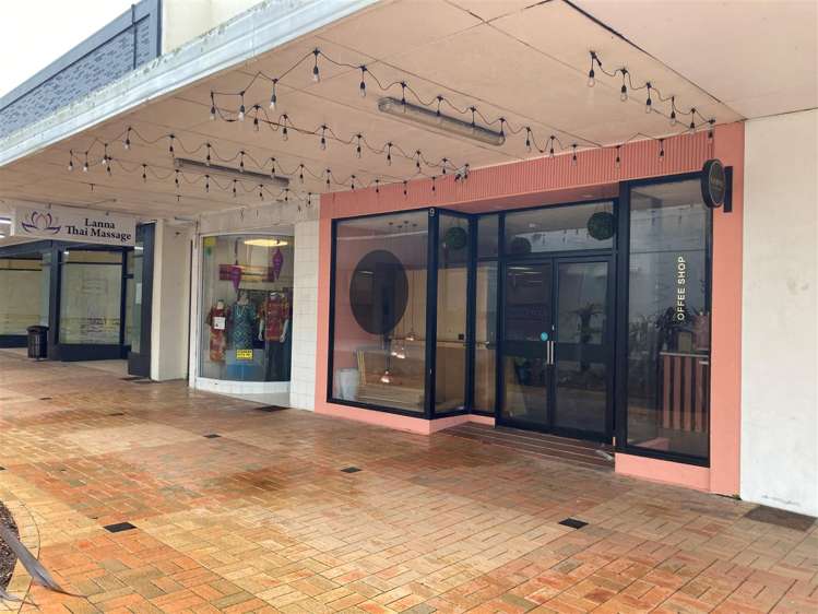 9B Lydney Place South_0