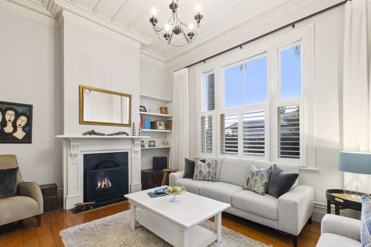 143 Vauxhall Road Narrow Neck_7