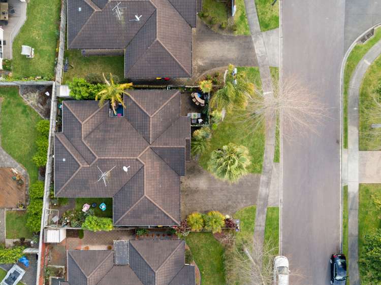 6 Montrose Place Pyes Pa_19