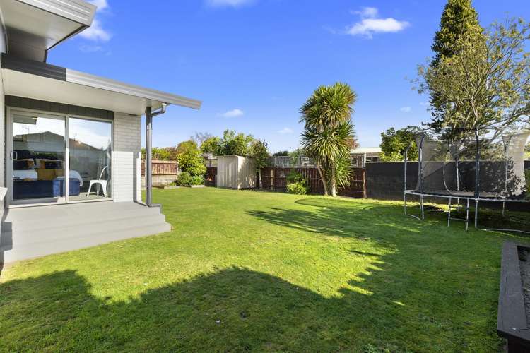 8 Cooper Place Chedworth_19