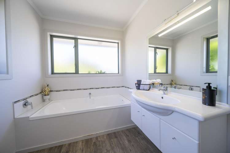 36 Pukutahi Drive Te Anau_16