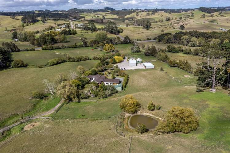 484 Kahikatea Flat Road Waitoki_18