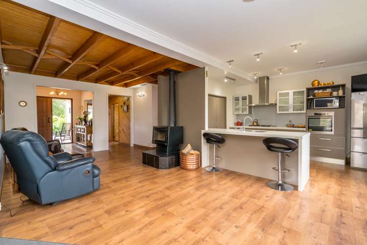 75 Lockharts Road Waitahuna_5