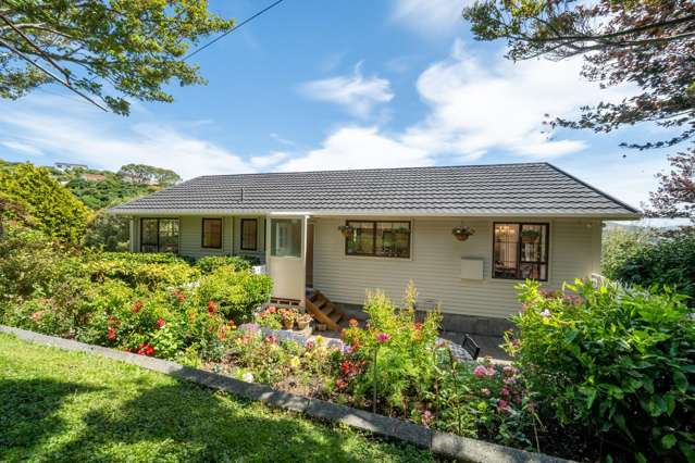 8 Makatote Grove Churton Park_2
