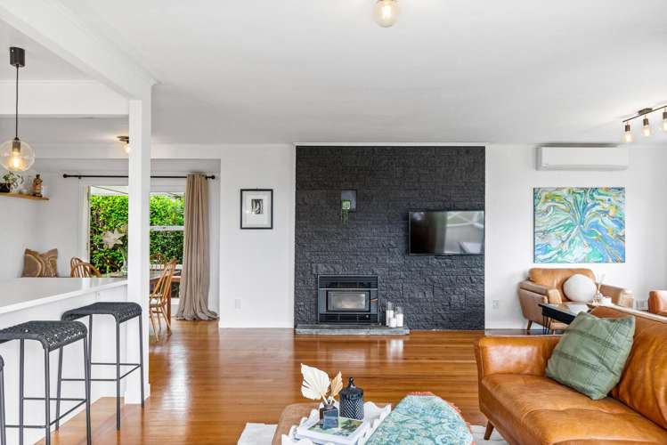 85 Tiroroa Avenue Te Atatu South_9