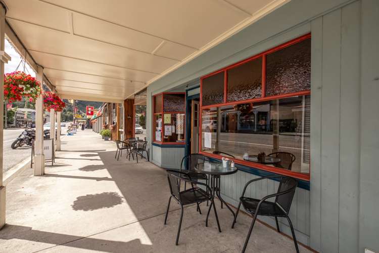 55 Broadway Reefton_4