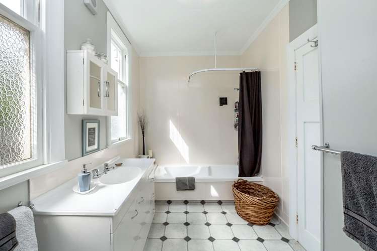 16 Devon Street Solway_15