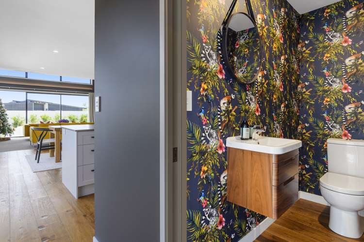 16 Saint Thomas Avenue Pyes Pa_12