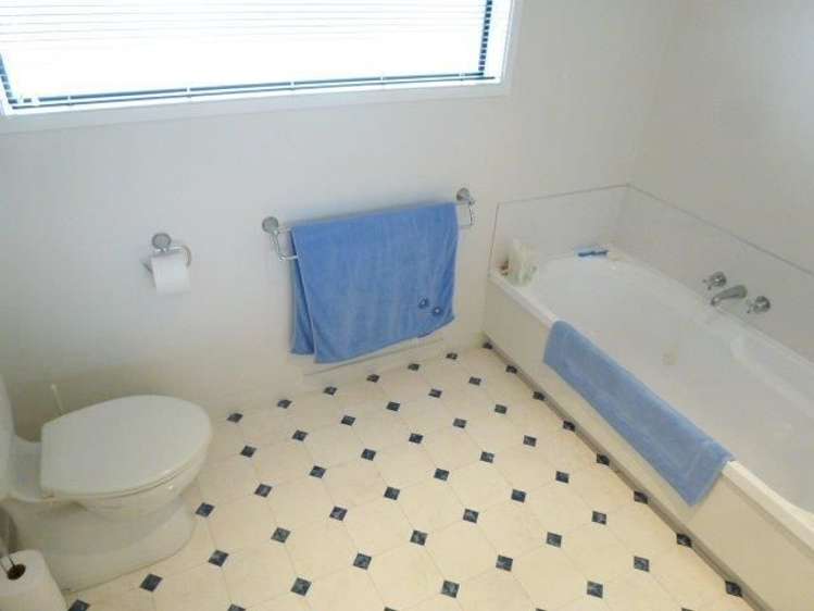 207 Beverley Terrace Whangamata_7