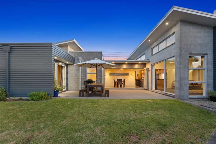 61 Karamea Street Whalers Gate_2