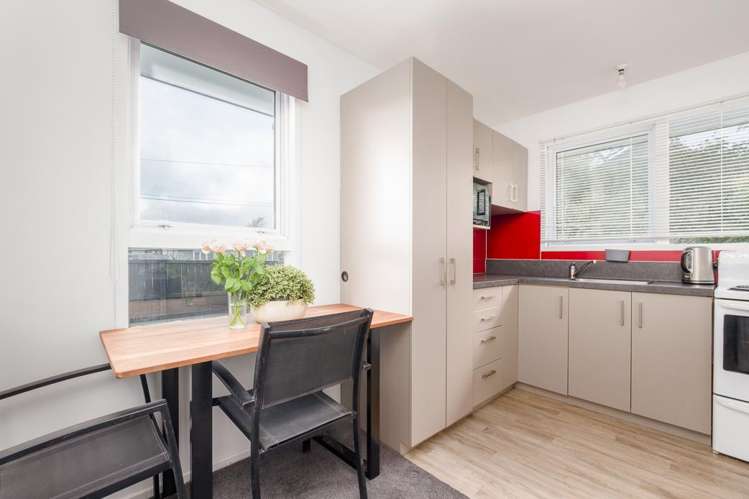 1/53 Bassett Street_1