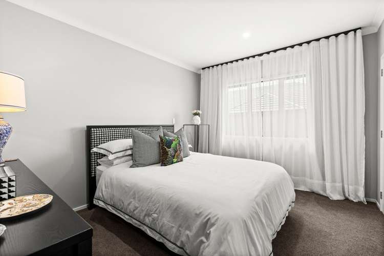 15 Dinneen Close Frimley_11