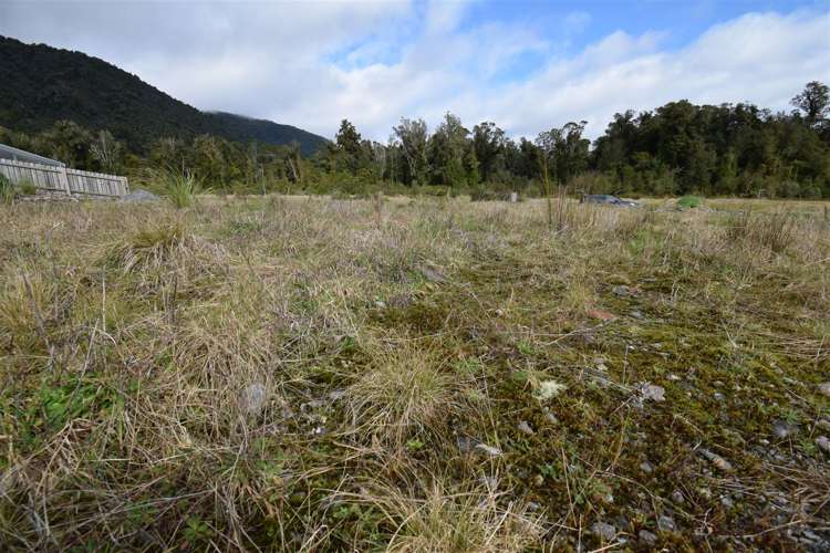 7 Pioneer Drive Franz Josef Glacier_5