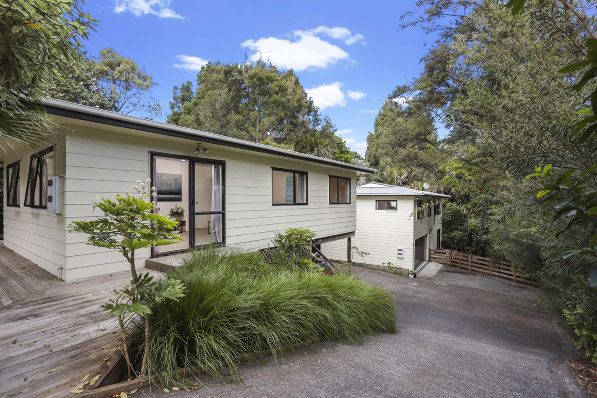 134 Woodlands Park Road Titirangi_0