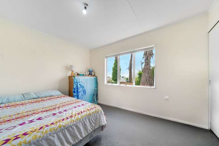 7 Oreti Place Clover Park_2