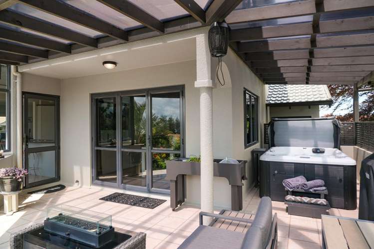 4 Tupara Crescent Kawaha Point_14