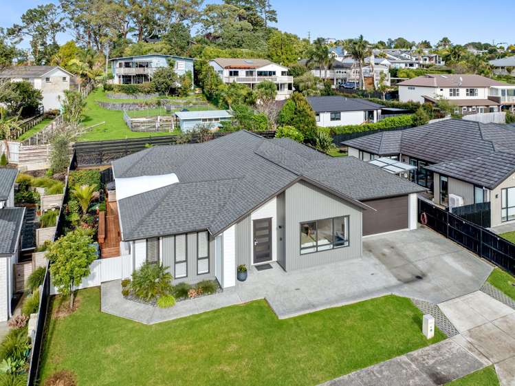 61 Symes Drive Red Beach_16