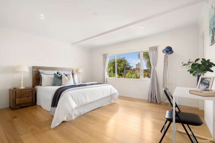 7 Page Point Mellons Bay_12