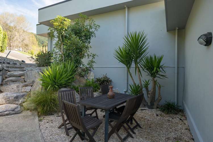 14 Hillplough Heights Richmond_19