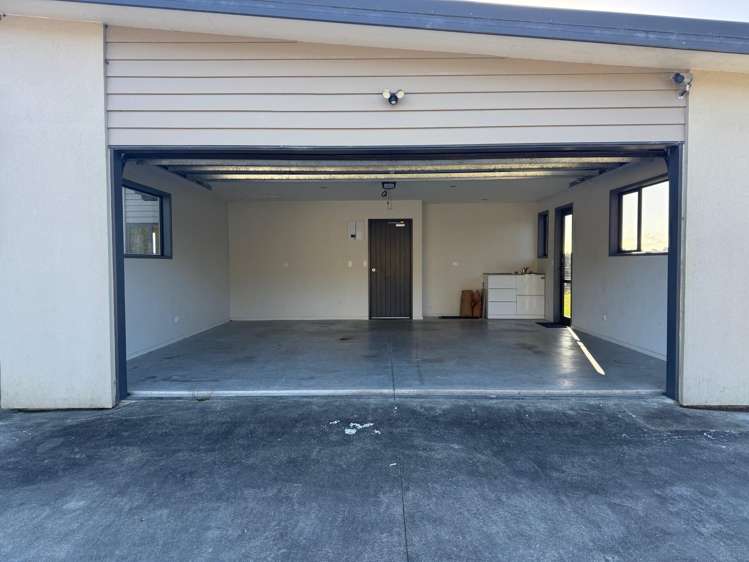 2 Little Paddock Hokitika_21